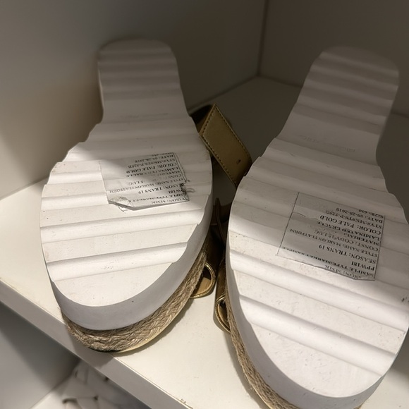 Brand new MK platform sandals - Picture 3 of 3